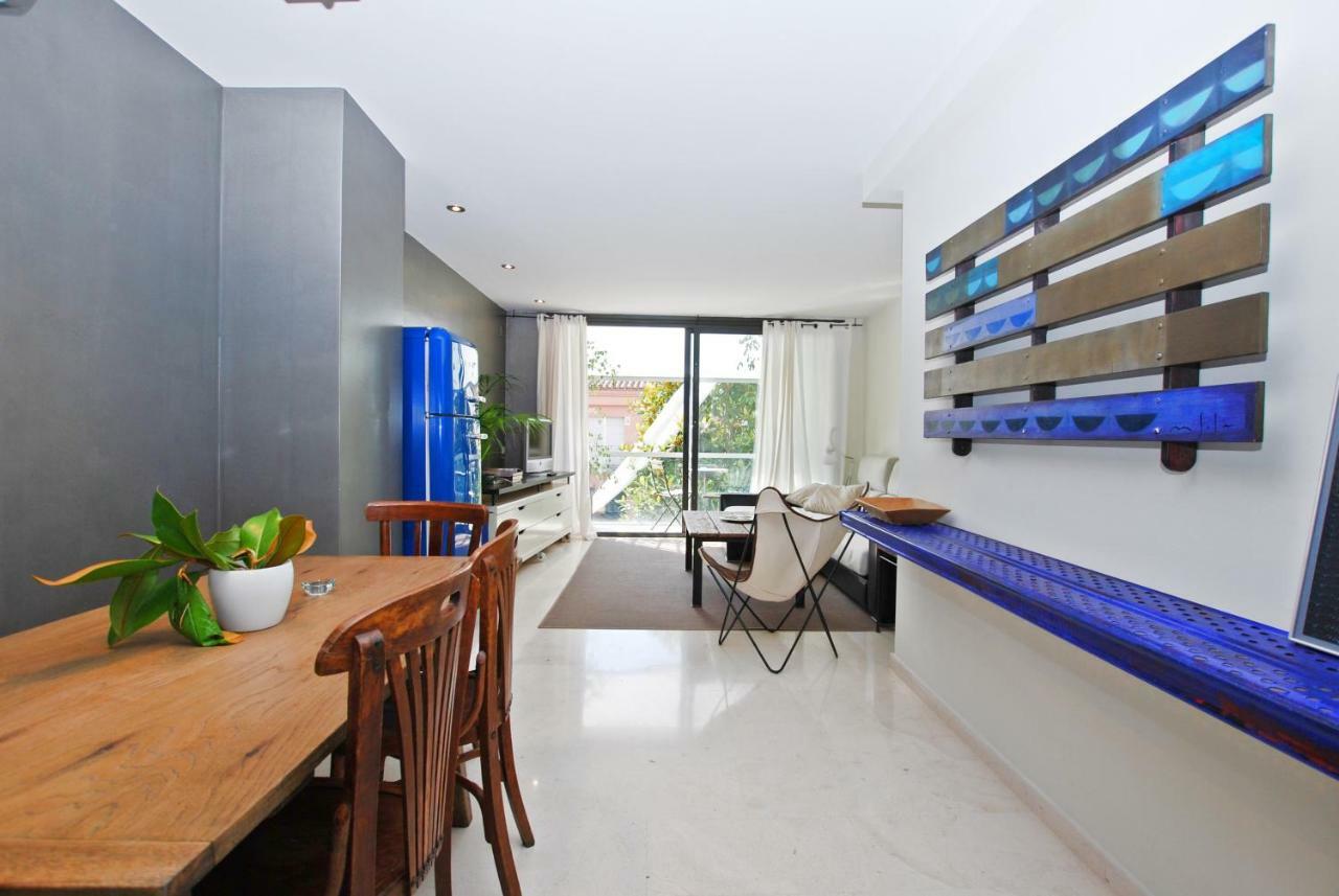 Ferienwohnung Blue Fridge Apartmen - Blue Fridge Apartmen - Ideal For Couples, Near Beach And Well Connected Vilassar De Mar Exterior foto